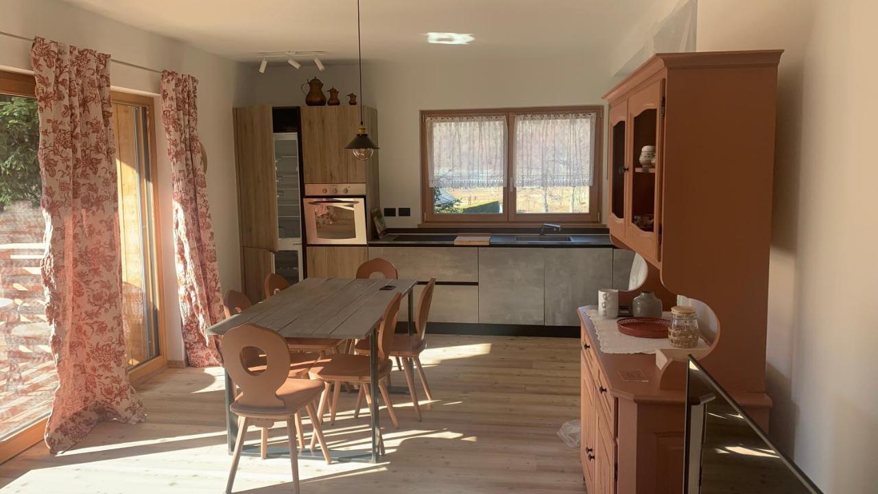 Appartamenti E B&B Casa Ester Baselga di Pine Bagian luar foto
