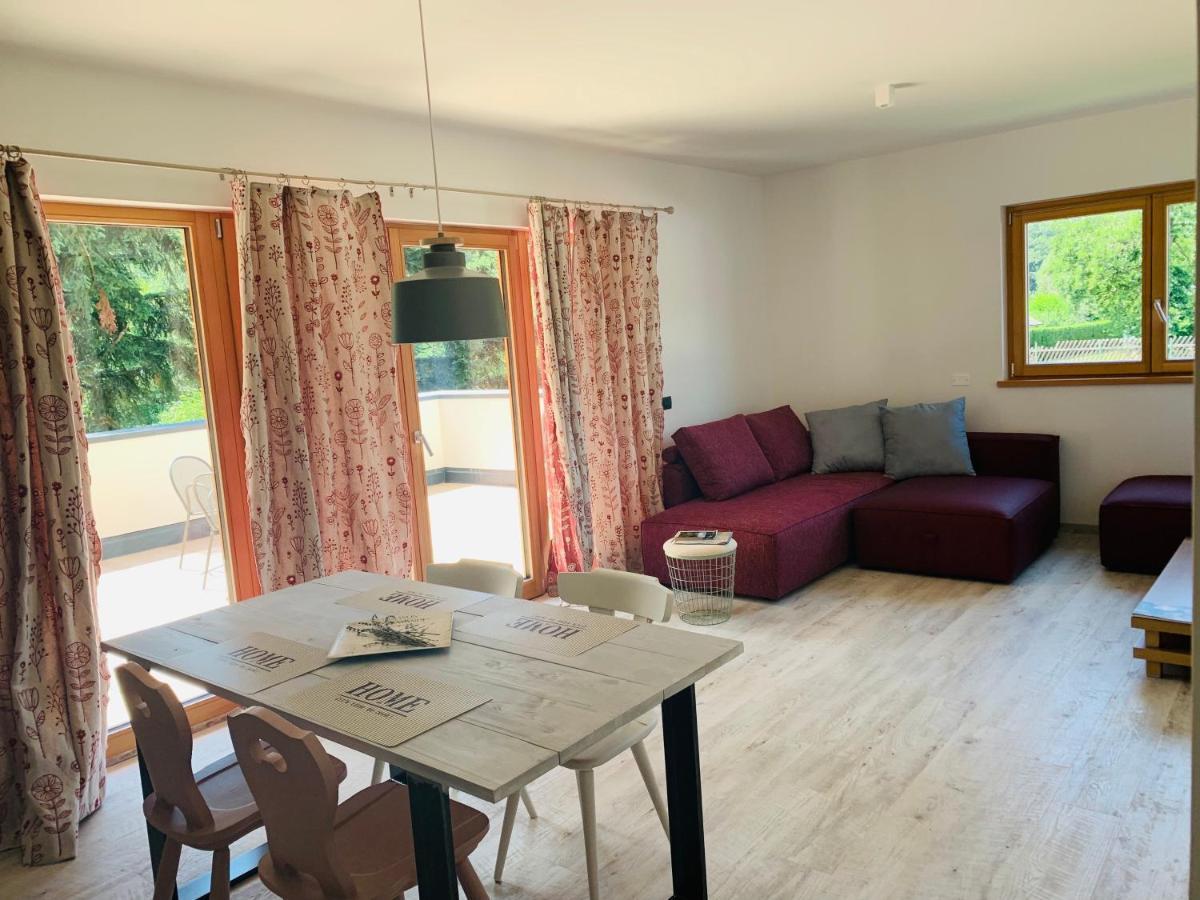 Appartamenti E B&B Casa Ester Baselga di Pine Bagian luar foto