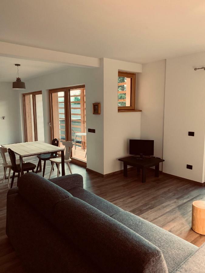 Appartamenti E B&B Casa Ester Baselga di Pine Bagian luar foto